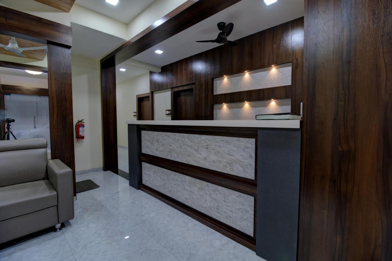 Hotel Mourya Residency Navi Mumbai Eksteriør bilde