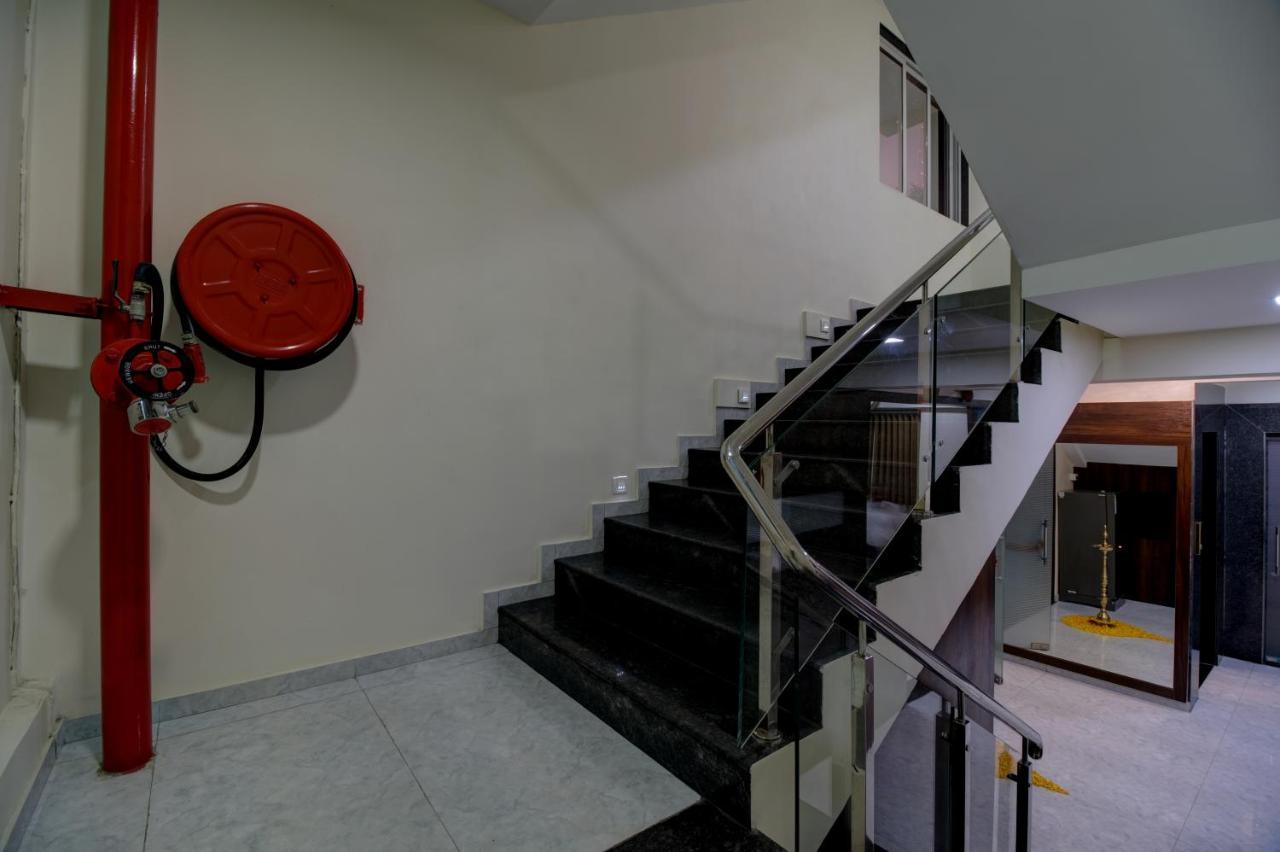 Hotel Mourya Residency Navi Mumbai Eksteriør bilde